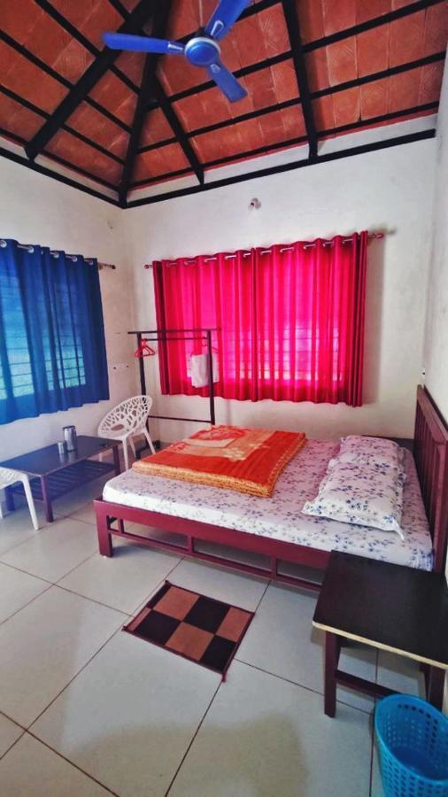 Staymaker Kasargali Homestay Sakleshpur Extérieur photo