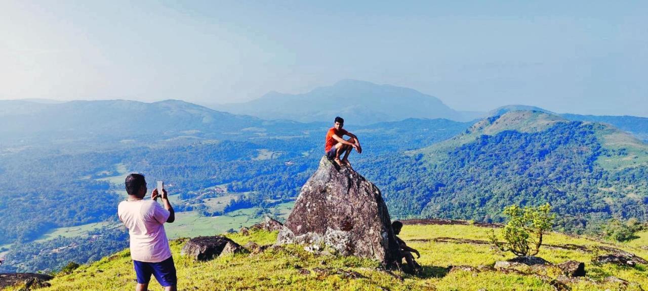 Staymaker Kasargali Homestay Sakleshpur Extérieur photo